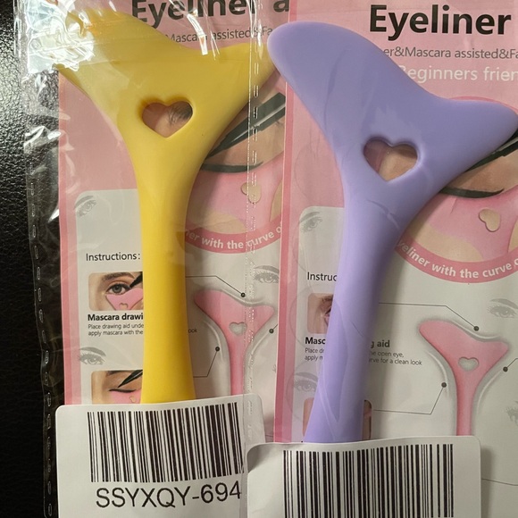 NEW EYELINER AID FOR ASSISTANCE WITH EYELINER MASCARA LIPSTICK FACE CREAM - Picture 2 of 4